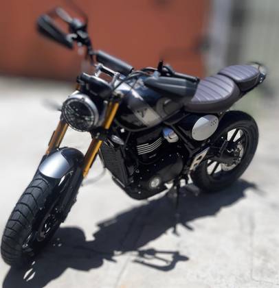 TRIUMPH SCRAMBLER 400 X 
